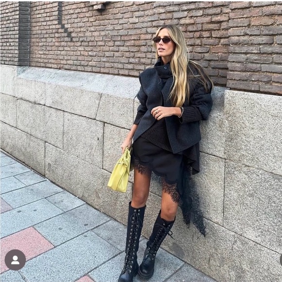 Zara Black Lace Top - Picture 3 of 6